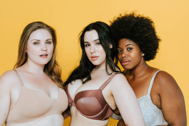 istock Beautiful curvy women with good body image 1125883858