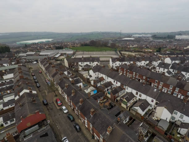 Aerial photograph of Terrace housing in Chell Heath and Tunstall, one of Stoke on Trents poorer areas, Terrace housing, poverty and urban decline, A poverty stricken area of Stoke on Trent, rows of terrace housing in a run down area of the country stoke on trent stock pictures, royalty-free photos & images