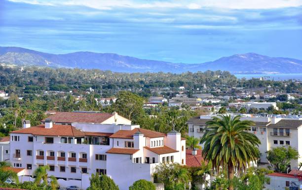 istock Top of view Santa Barbara. 1125914318