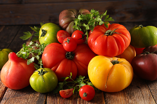 various colour of tomatoes