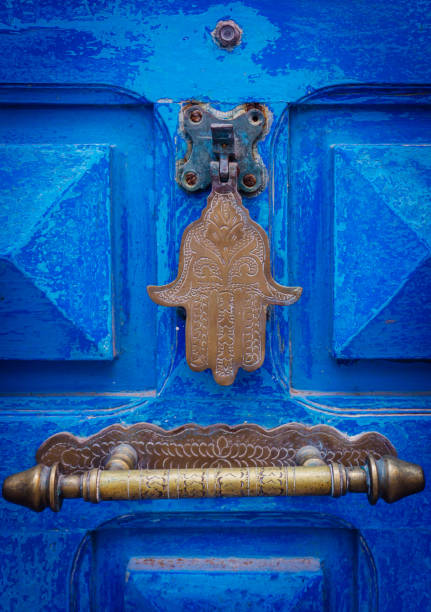 ファティマのハムサ (khamsa) 手のお守りや miriams 手 (ミリアムの手)。中東と北アフリカ全体で人気があり、頻繁に使用される宝石類および壁の hangings のお守り。 - hamsa ストックフォトと画像
