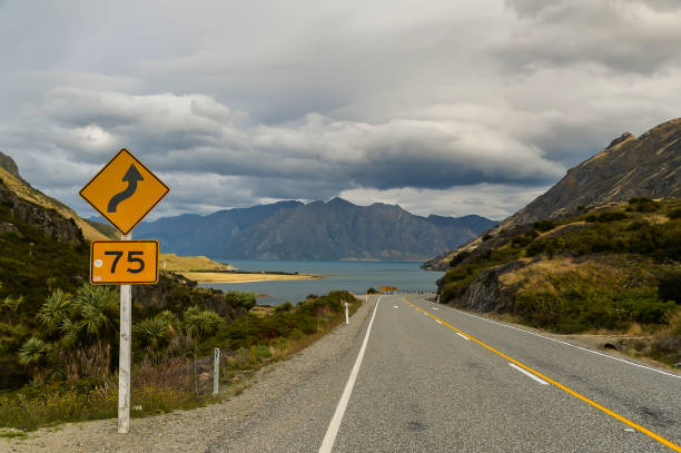 istock the road that leads to Lake Hawea 1125971825