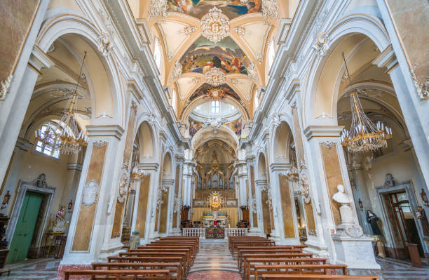 basilica della collegiata a catania, sicilia, italia meridionale. - sculpture statue cupid gold foto e immagini stock