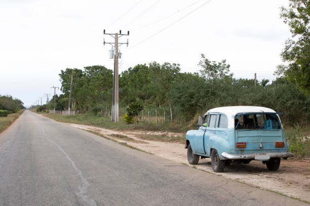 istock Road near Matanzas Cuba 1125994354