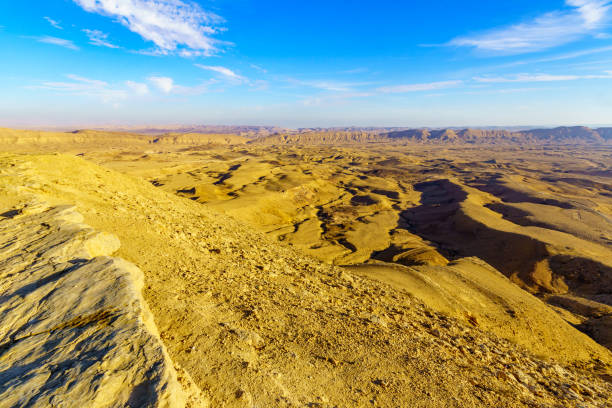 istock Landscape of HaMakhtesh HaGadol (the big crater) 1126001666