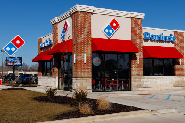 Domino's Pizza Carryout Restaurant. Dominos is consistently one of the top five companies in terms of online transactions II Indianapolis - Circa January 2019: Domino's Pizza Carryout Restaurant. Dominos is consistently one of the top five companies in terms of online transactions II domino stock pictures, royalty-free photos & images
