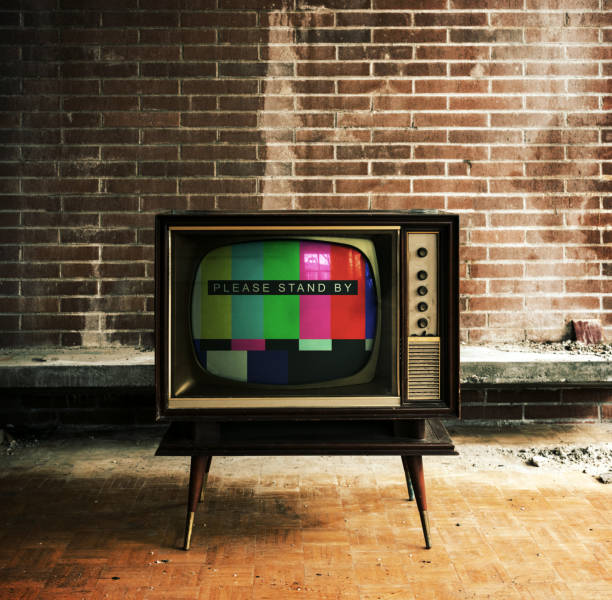 Please Stand By Test Pattern Vintage tube television with Please Stand By test pattern. classic retro tv with white noise stock pictures, royalty-free photos & images