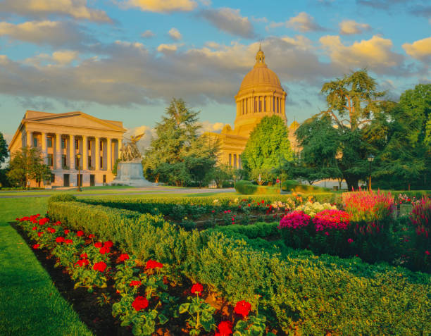 istock WASHINGTON STATE CAPITOL BUILDING AND GARDEN, OLYMPIA 1126024099
