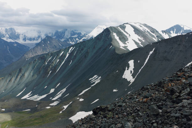 istock View from Kara-Turek Pass, Altai Mountains, Russia 1126067878
