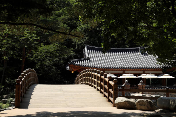 istock Ancient Korean house and bridge 1126094590