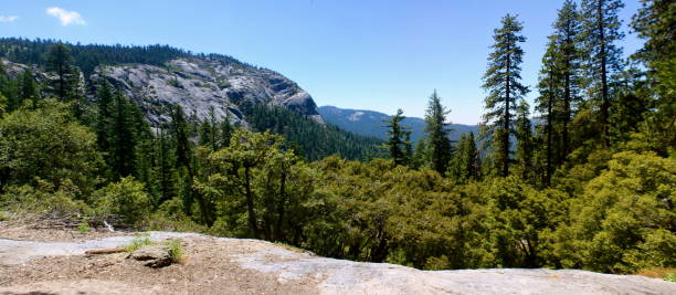 istock Chilnooalna Falls, Yosemite 1126157625