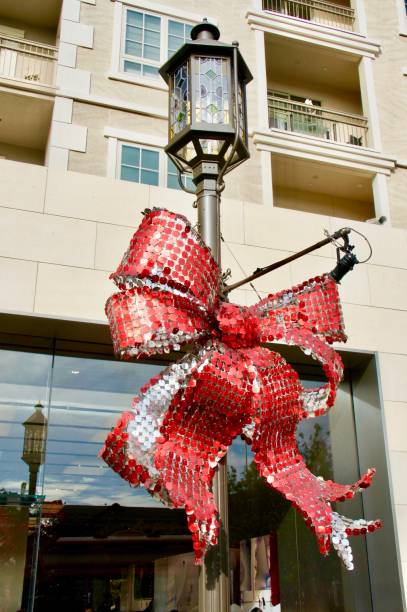 istock Urban Christmas Decorations 1126308730