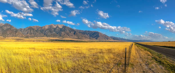 istock Road passing through stunning mountains in Utah 1126316310