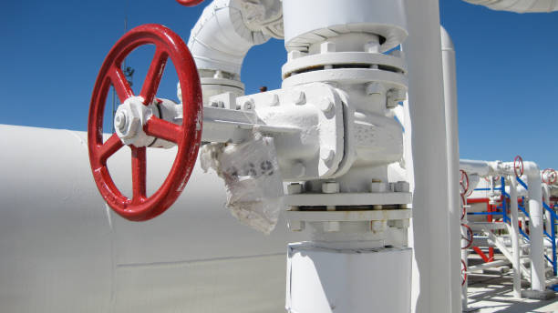 istock pipelines and latches 1126391327