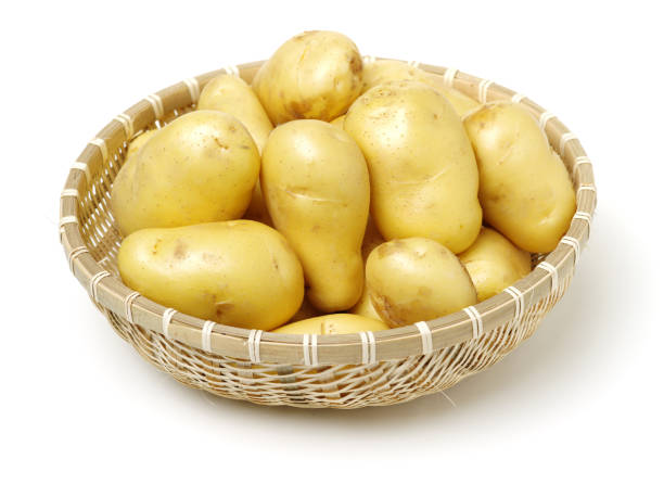 istock Raw · Potato was separated into whole white background 1126443039