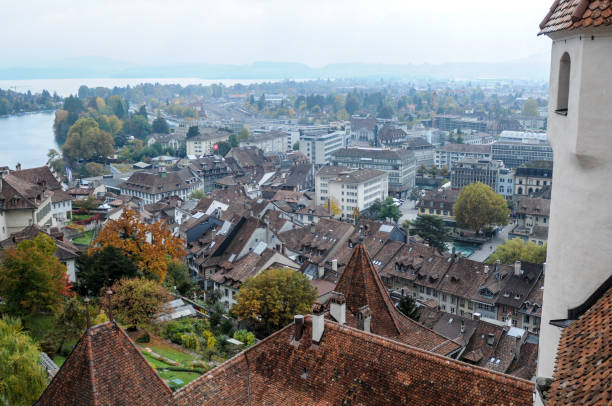 トゥーンのパノラマ - landscape house water lake thun ストックフォトと画像