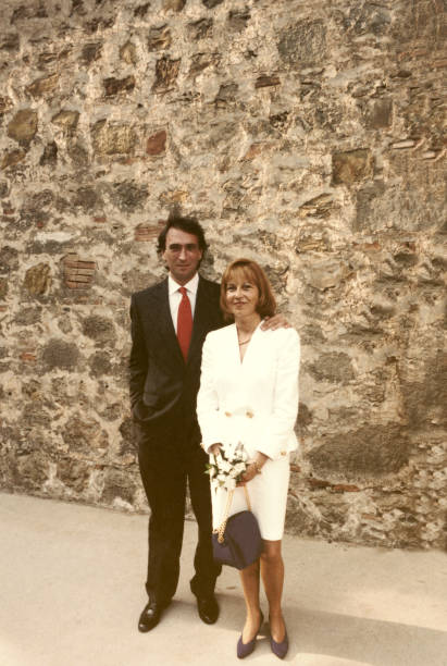 istock Young couple just married in 1968 1126476837