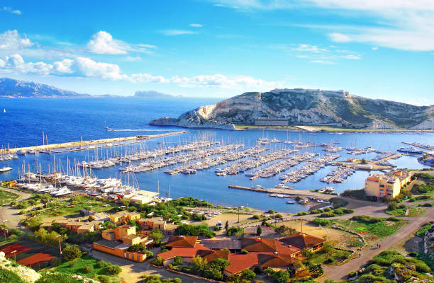 Port of Friuli in Marseille, France. At the heart of the archipelago, between the islands of Ratonneau and Pomègues, the marina welcomes many holidaymakers. frioul archipelago stock pictures, royalty-free photos & images
