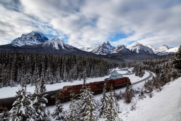 istock Morant's Curve with train in winter, Banff National Park, AB, Canada 1126607768