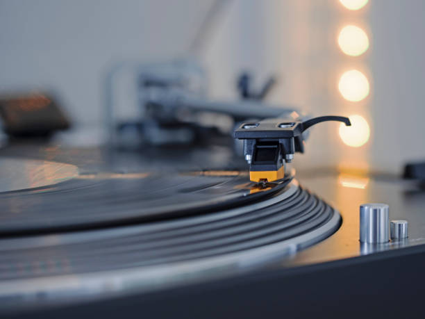istock Turntable headshell in action, tone head sleeve in turntable 1126618723