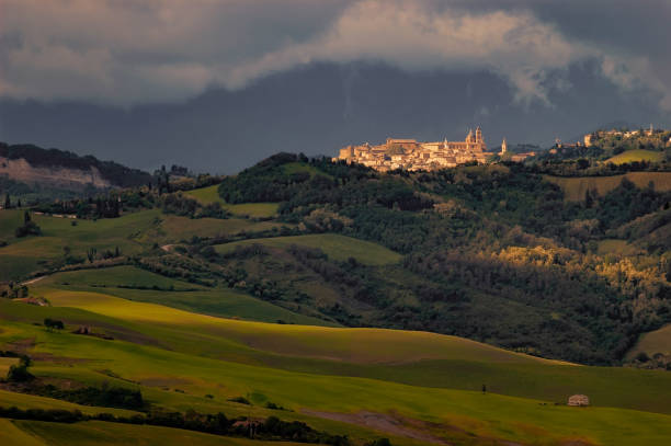 istock Urbino illuminated by the Sun 1126634243
