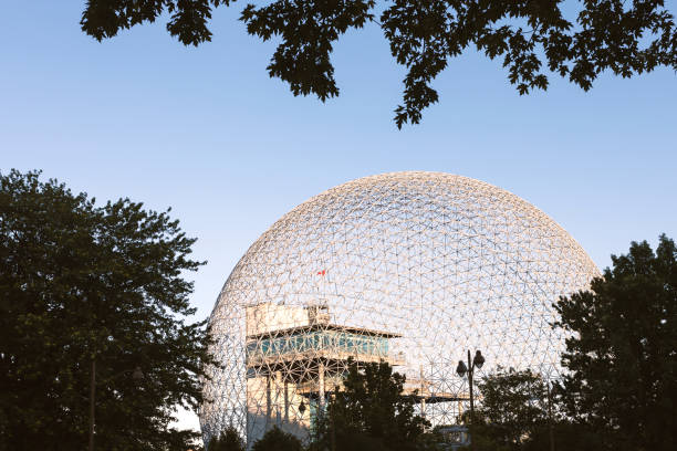 la biosfera è un museo di montreal - dome montreal geodesic dome built structure foto e immagini stock