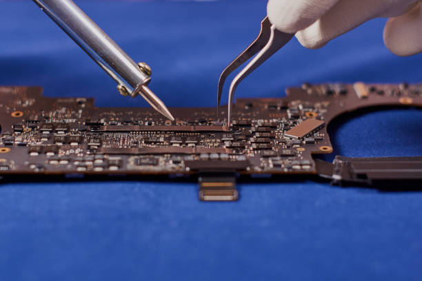 istock Repair a laptop 1126653906