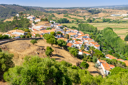 Aljezur encantador en las colinas, Portugal photo