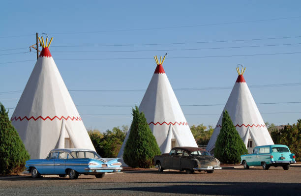 motel wigwam à holbrook, arizona - wigwam photos et images de collection