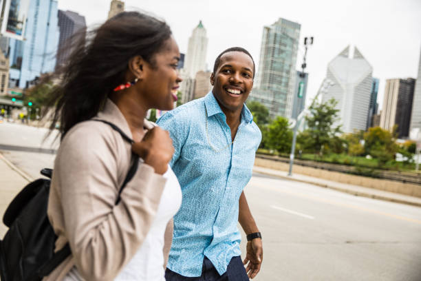 istock Young couple in downtown Chicago 1126710191