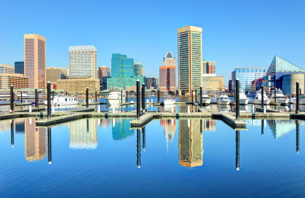 baltimore inner harbor - baltimore maryland inner harbor skyline stock-fotos und bilder