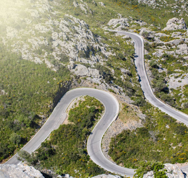 istock mountain serpentine Coll dels Reis, 1126723633