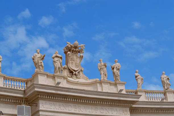 성 베드로 광장에서 바티칸 berninis 콜로 네 이드 - berninis colonnade 뉴스 사진 이미지
