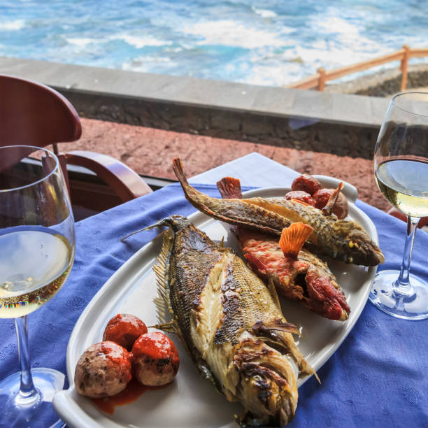 El Hierro, Canary Islands (E): grilled fish with white wine