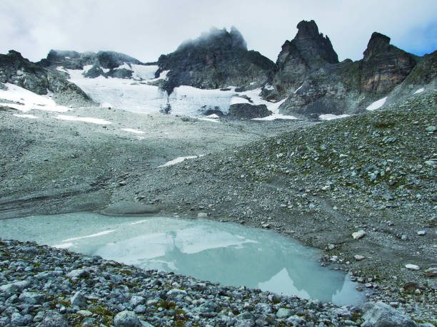 istock Alpine lakes created by iceberg melting in the mountain range Glarus Alps 1126796466