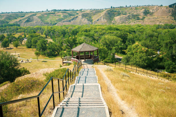 Gazebo at end of footpath in outdoor park Gazebo at end of footpath in outdoor park in Alberta lethbridge alberta stock pictures, royalty-free photos & images