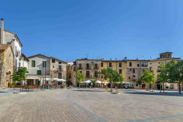 istock Main square in Besalu, Spain 1126854668