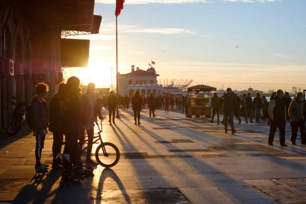 kadikoy - kadikoy district zdjęcia i obrazy z banku zdjęć