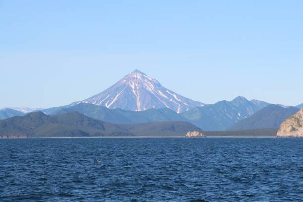 istock View of Vilyuchinsky volcano (also called Vilyuchik) from water. 1126937010