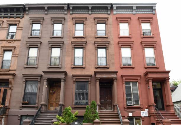 Harlem street view, New York City, USA Harlem street view in the spring 2017, New York City, USA harlem park stock pictures, royalty-free photos & images