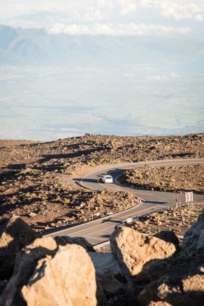 마우이에서 haleakala 분화구의 상단에 - haleakala national park badlands maui extreme terrain 뉴스 사진 이미지