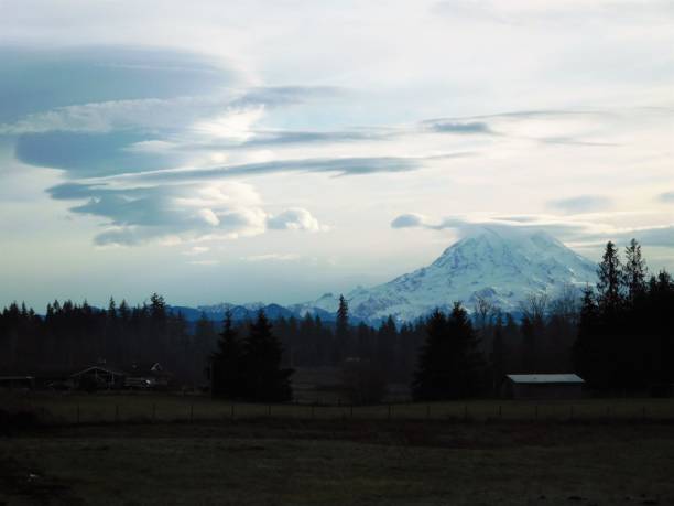 istock 1-11-19 Mt Ranier, Lakes, Eagles 1126978978