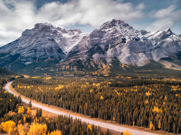 istock Kananaskis provincial park 1127056350