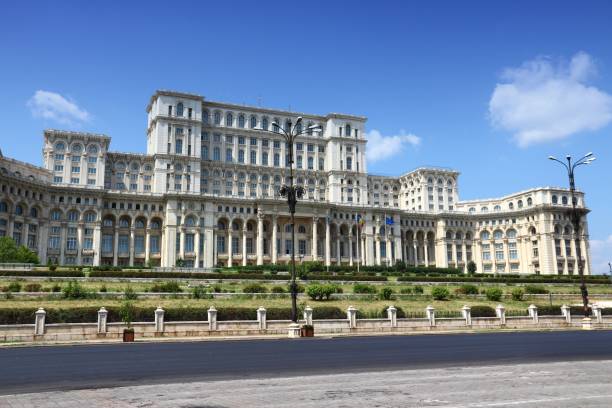 istock Parliament of Romania 1127084064