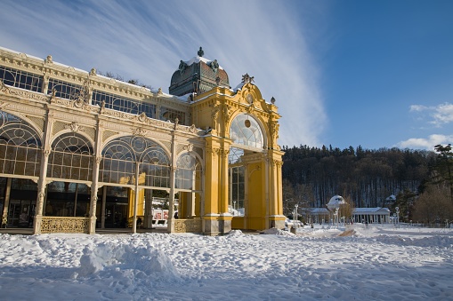 The famous Colonnade is one of the most instantly recognisable symbols of Mariánské Lázně. The neo-Baroque Colonnade was built between 1888 and 1889.