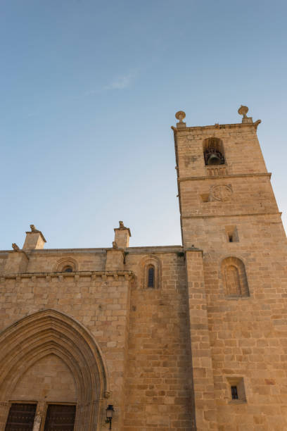 istock Medieval city of Caceres 1127109790