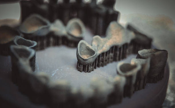 istock Object printed on metal 3d printer after heat treatment synteriz 1127143006