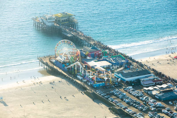istock Ferris Wheel On Santa Monica Pier 1127177058