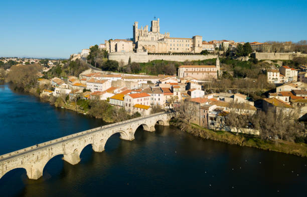 istock Panoramic view of Beziers, France 1127193606