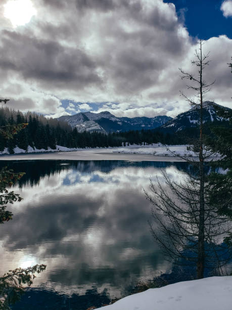 istock Snohomish pass,  lake Gold crrek pon 1127197237